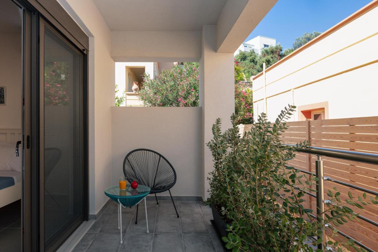 Greek Sky - New Modern Apartment With Shared Pool Tavronitis Exterior foto